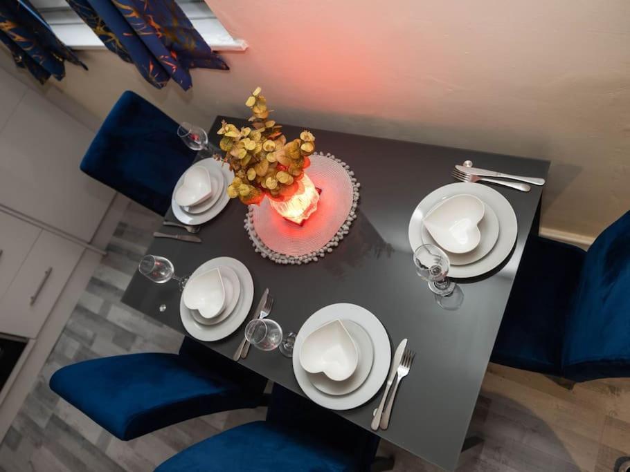 1 Bedroom-Sofabed-Worktable-4-Wifi-Parking Londres Extérieur photo