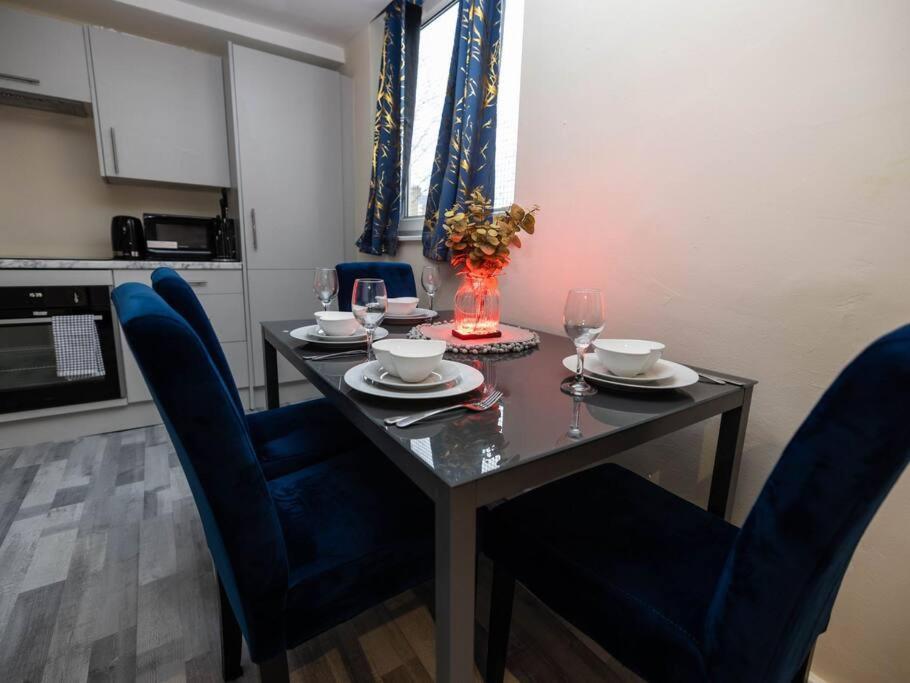 1 Bedroom-Sofabed-Worktable-4-Wifi-Parking Londres Extérieur photo