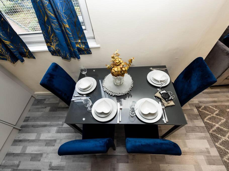 1 Bedroom-Sofabed-Worktable-4-Wifi-Parking Londres Extérieur photo