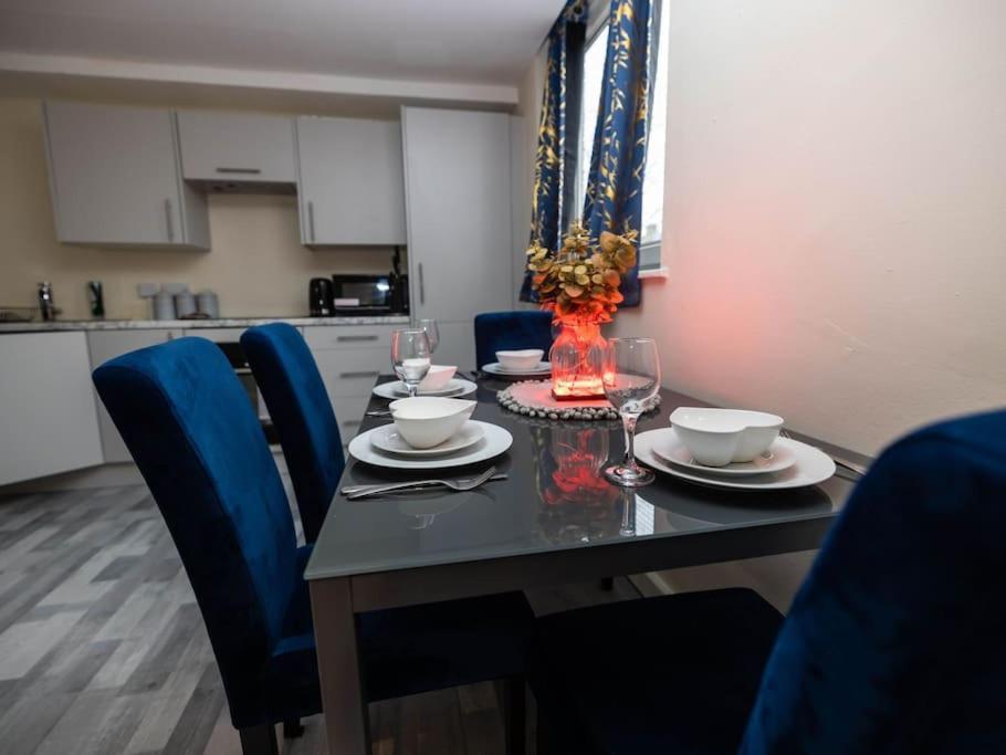 1 Bedroom-Sofabed-Worktable-4-Wifi-Parking Londres Extérieur photo
